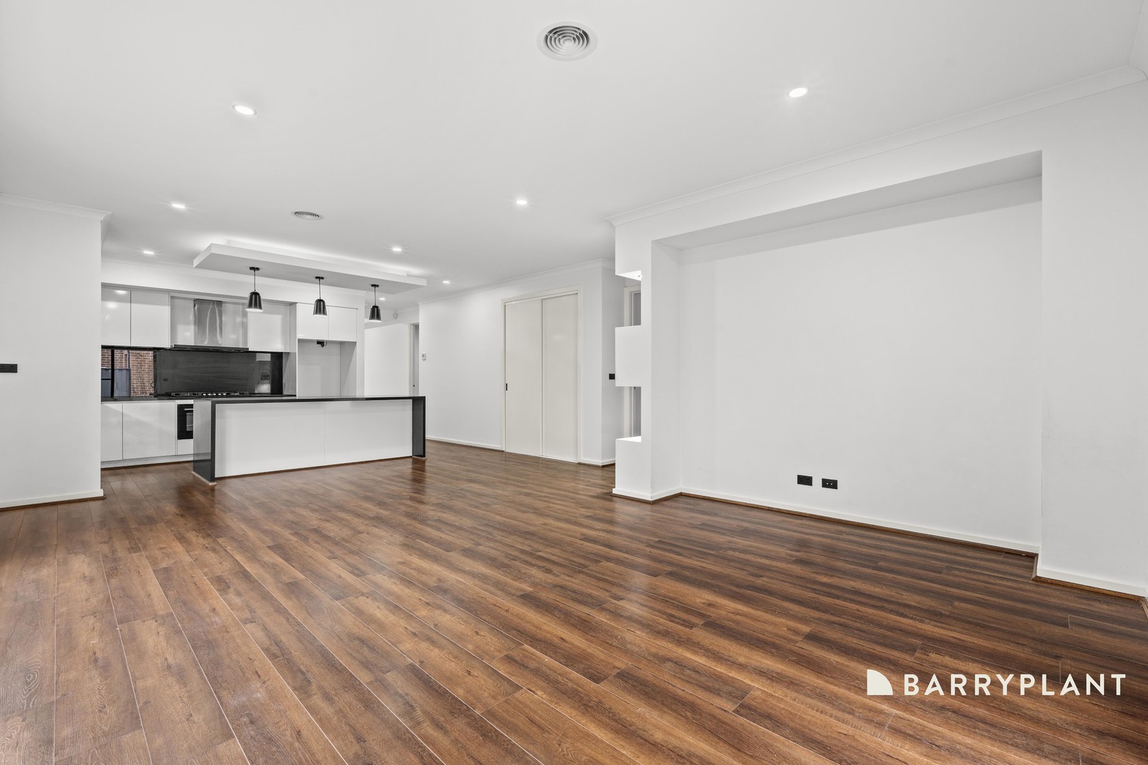 5 Zelkova Street, Kalkallo, VIC 3064 - Thumbnail 2 - 10/02/2026