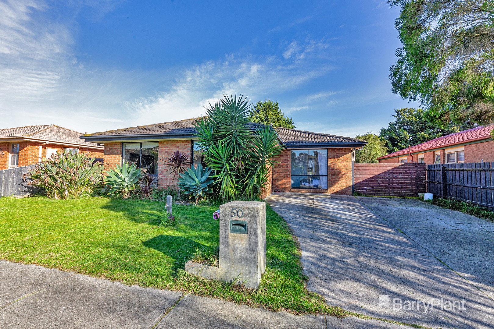 50 Broome Crescent, Cranbourne North, VIC 3977, Cranbourne North - Thumbnail 2