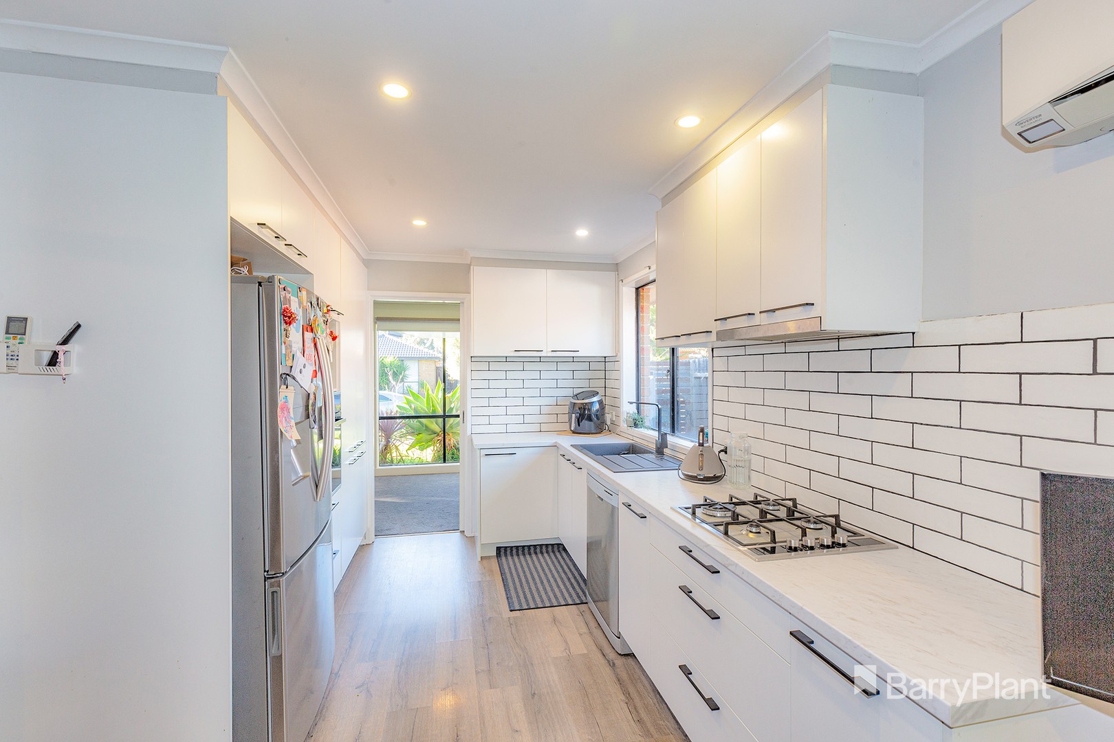 50 Broome Crescent, Cranbourne North, VIC 3977, Cranbourne North - Thumbnail 4