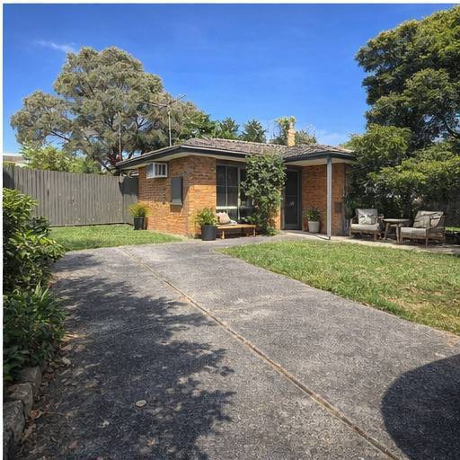 50 Collins Crescent, Berwick, VIC 3806 - Thumbnail 1 - 05/03/2026