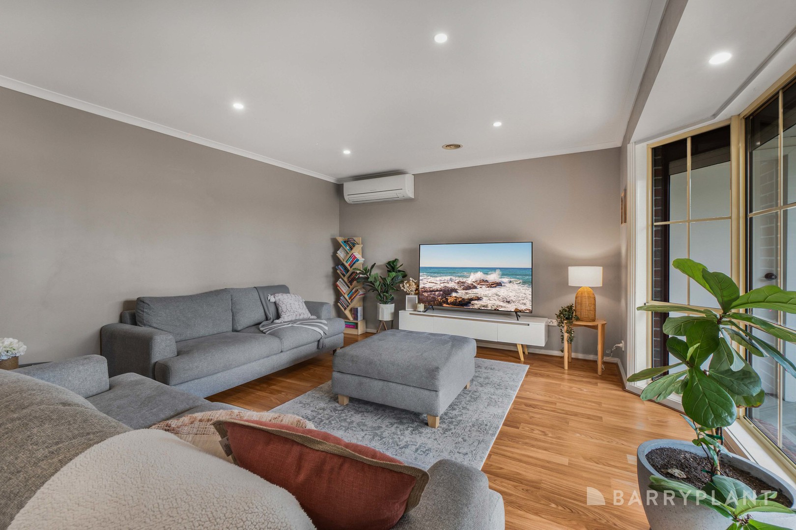 50 Ebony Drive, Pakenham, VIC 3810, Pakenham - Thumbnail 2