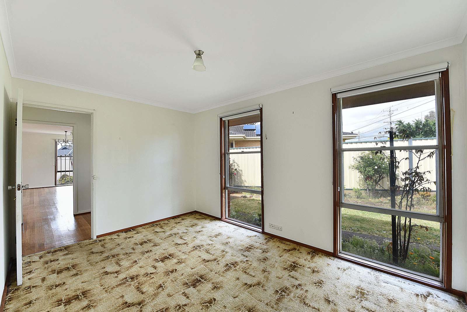 50 Erinbank Cres, Westmeadows, VIC 3049, Westmeadows - Thumbnail 4
