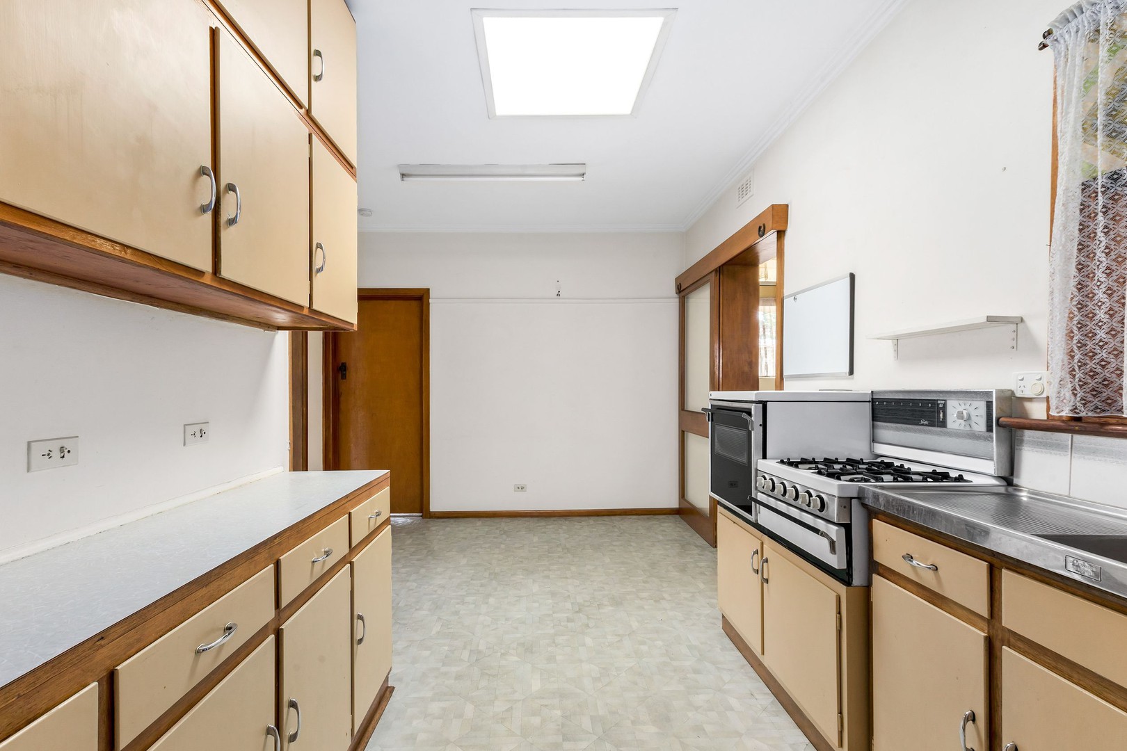 50 Etzel Street, Airport West, VIC 3042, Airport West - Thumbnail 3