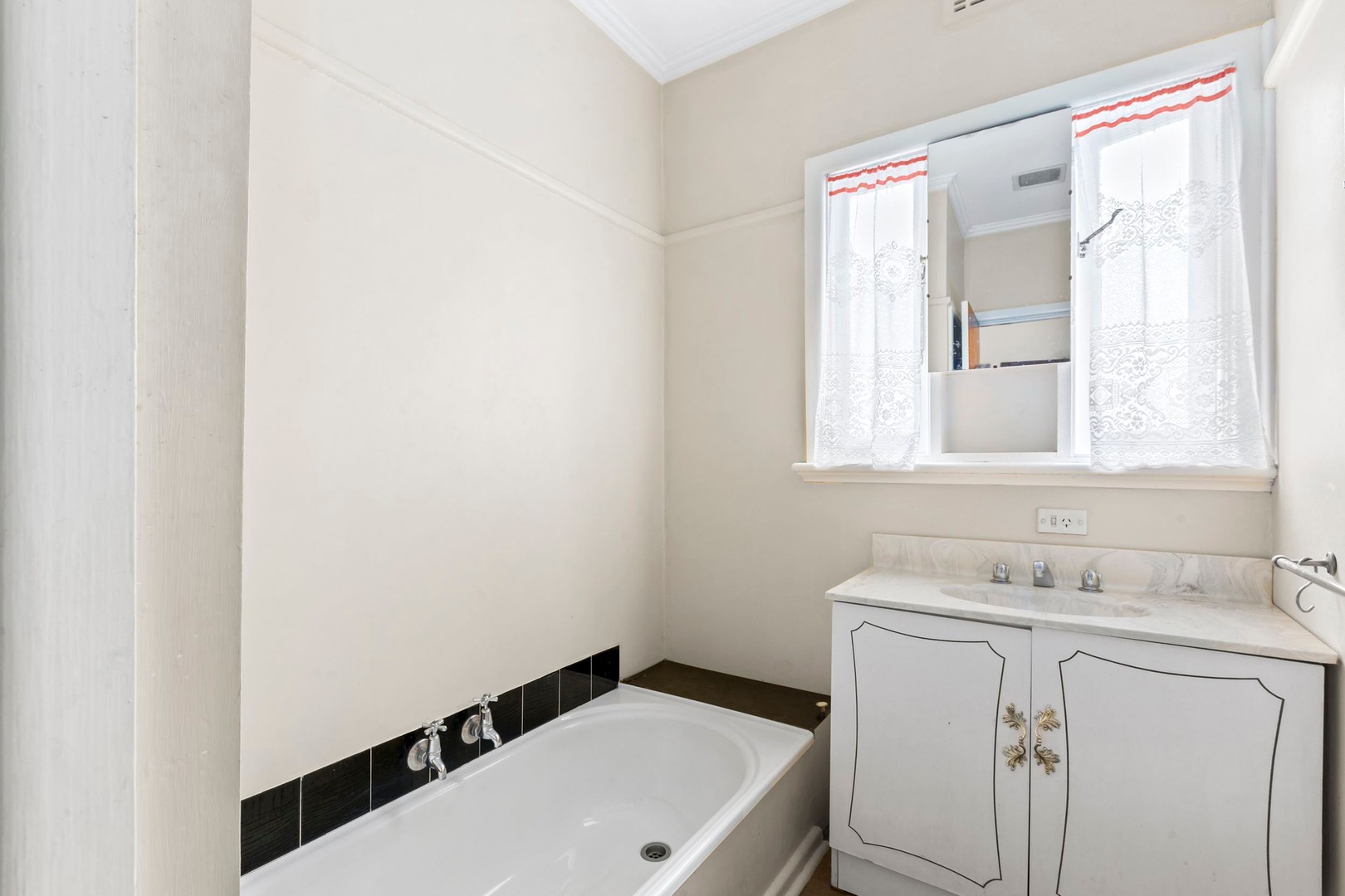 50 Etzel Street, Airport West, VIC 3042, Airport West - Thumbnail 5