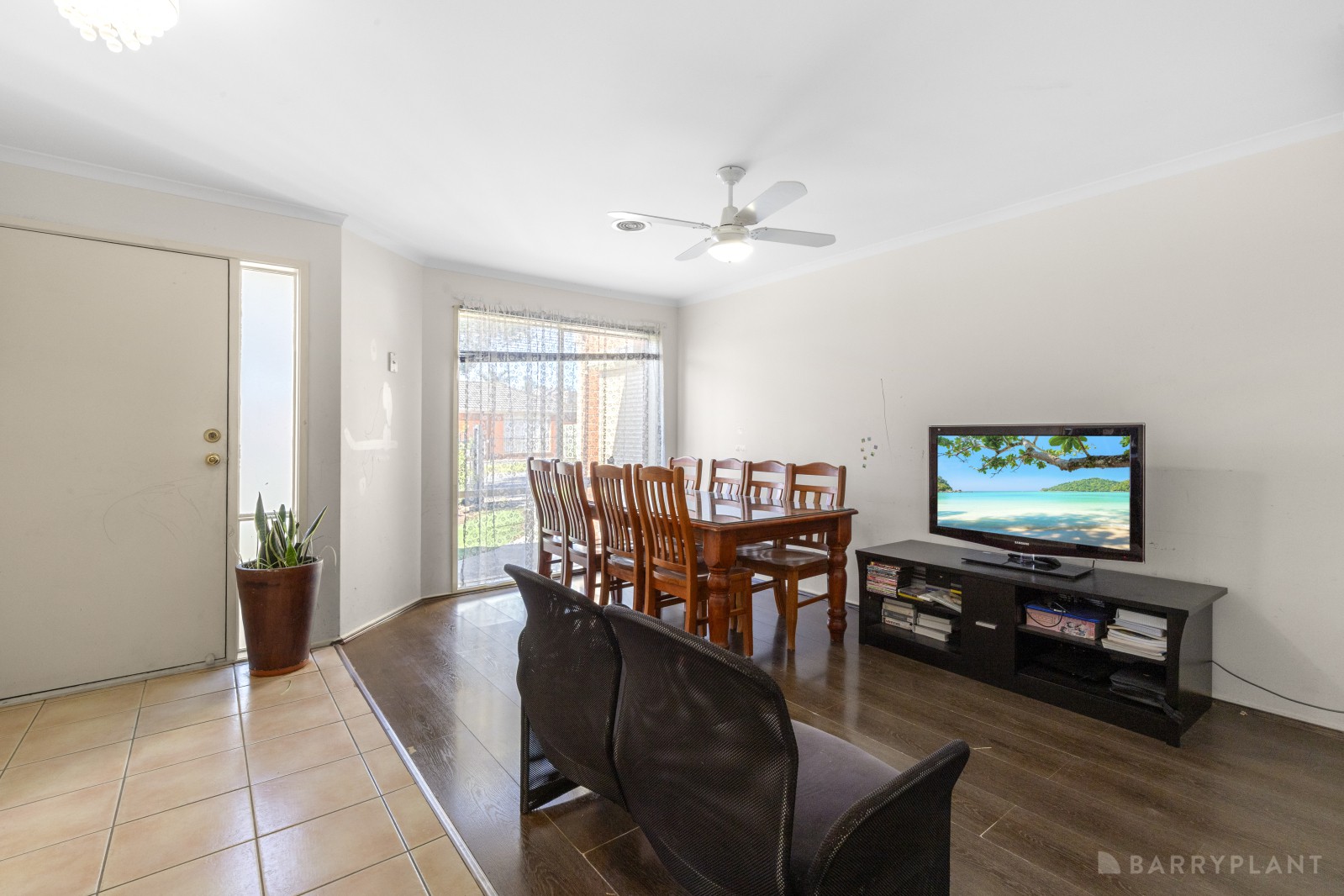 50 Lauren Drive, Hampton Park, VIC 3976 - Thumbnail 2 - 26/11/2025