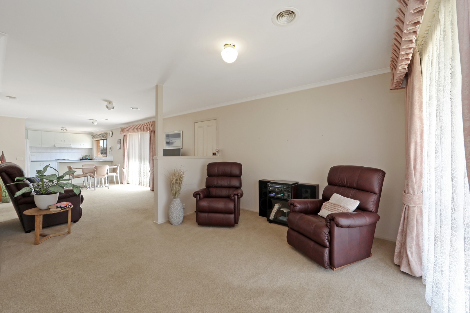 50 Liviana Drive, Rowville, VIC 3178, Rowville - Thumbnail 5