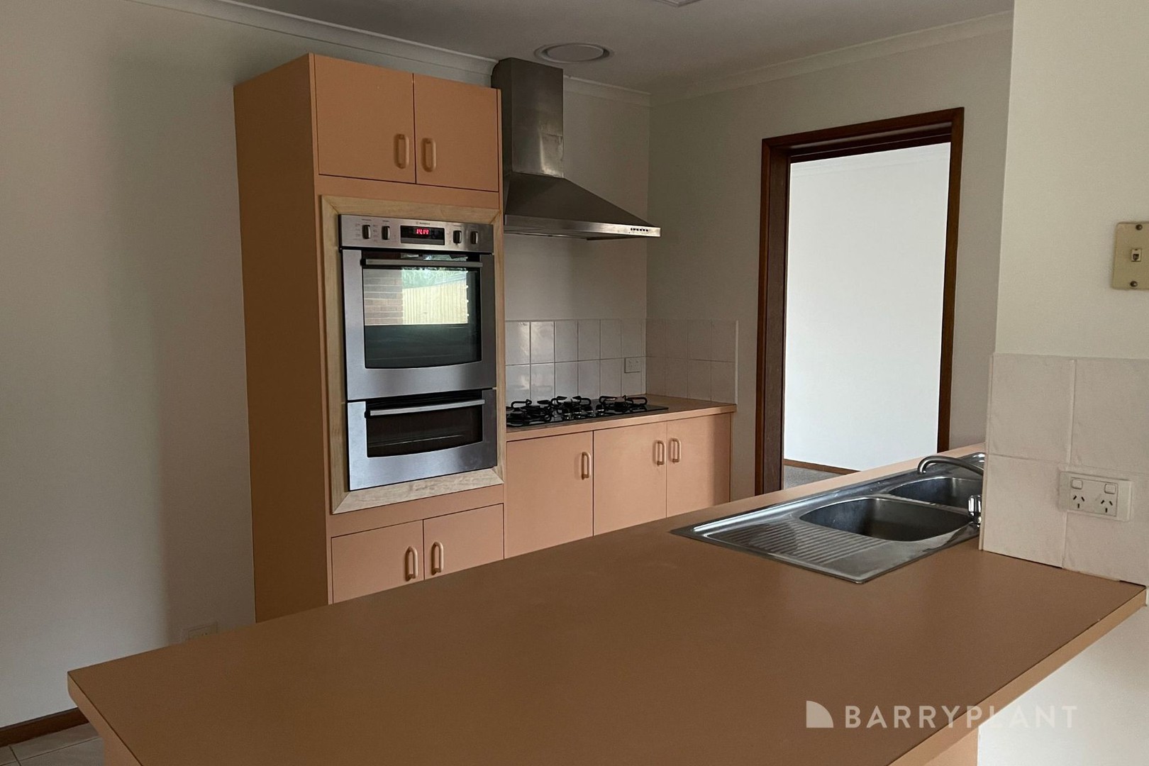 50 Mckenzie Crescent, Hoppers Crossing, VIC 3029 - Thumbnail 1 - 30/05/2025