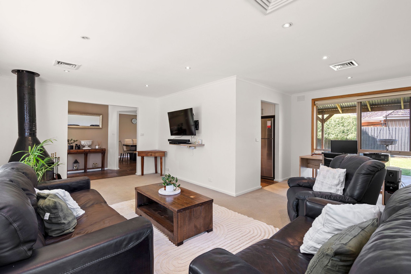 50 Moyangul Drive, Keilor East, VIC 3033 - Thumbnail 2 - 02/04/2026