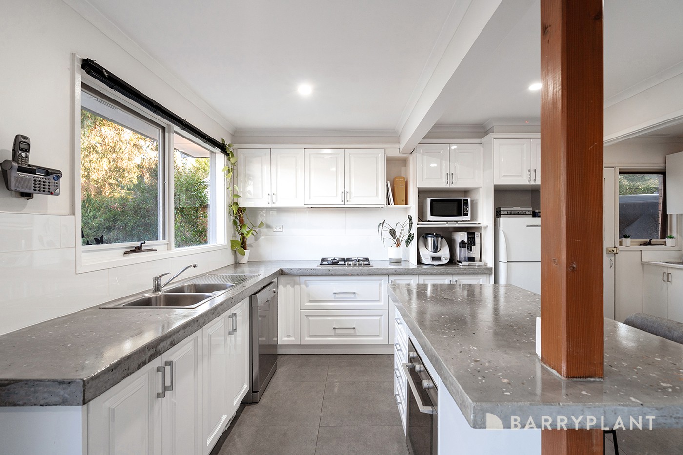 50 Parkvalley Drive, Chirnside Park, VIC 3116, Chirnside Park - Thumbnail 5
