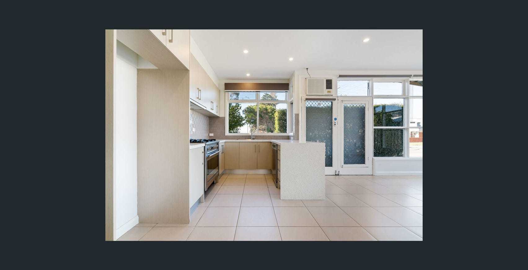 50 Pier Street, Dromana, VIC 3936, Dromana - Thumbnail 5