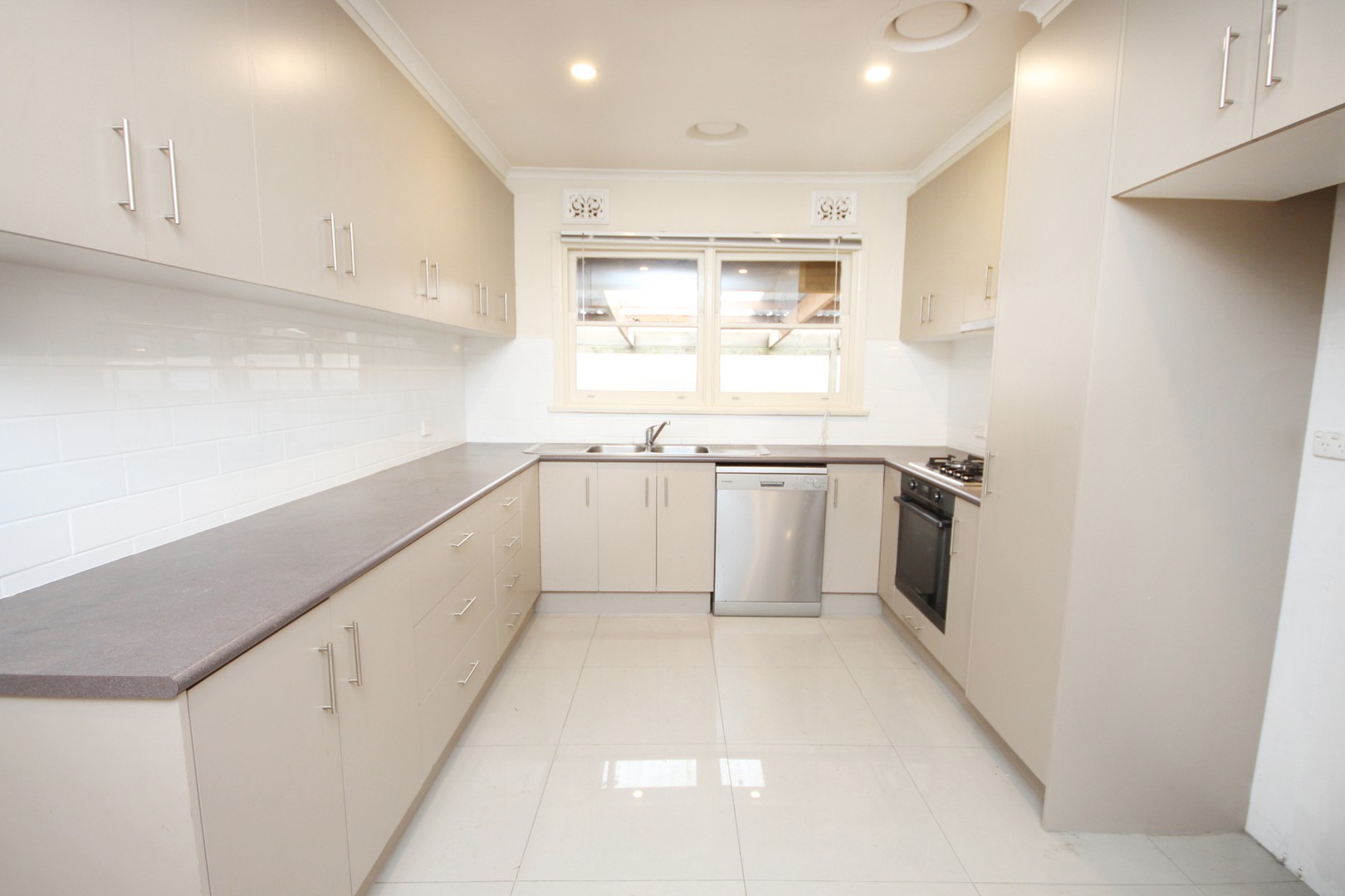 50 Saywell Street, North Geelong, VIC 3215 - Thumbnail 2 - 12/07/2024