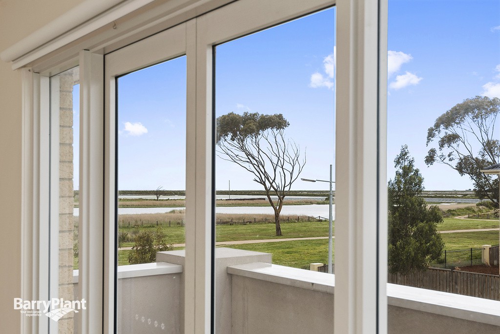 50 Seafarer Way, Sanctuary Lakes, VIC 3030, Sanctuary Lakes - Thumbnail 2