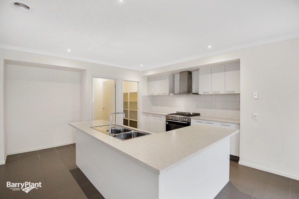 50 Seafarer Way, Sanctuary Lakes, VIC 3030, Sanctuary Lakes - Thumbnail 4