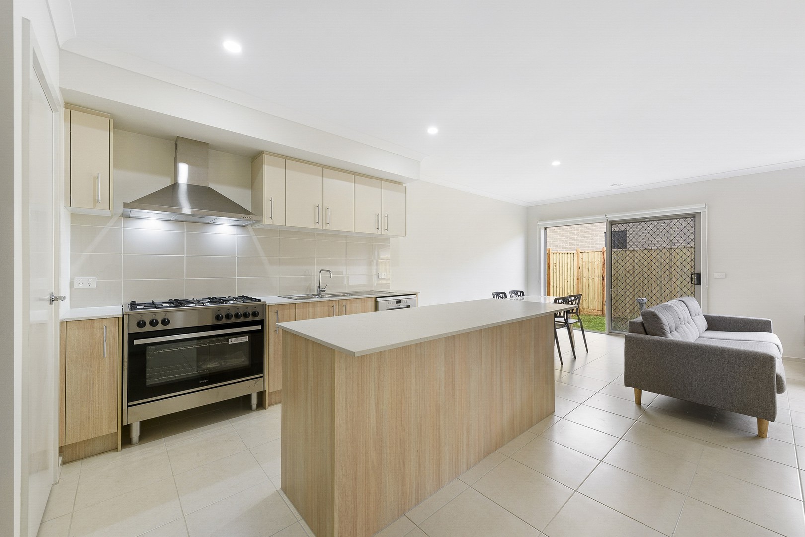 50 Sedate Drive, Rockbank, VIC 3335, Rockbank - Thumbnail 2