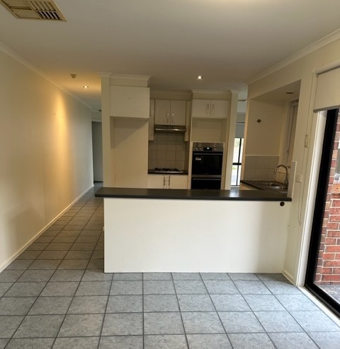 50 St Clair Boulevard, Roxburgh Park, VIC 3064, Roxburgh Park - Thumbnail 4