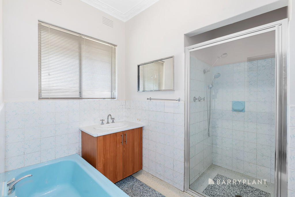 50 Summerhill Road, Reservoir, VIC 3073, Reservoir - Thumbnail 4