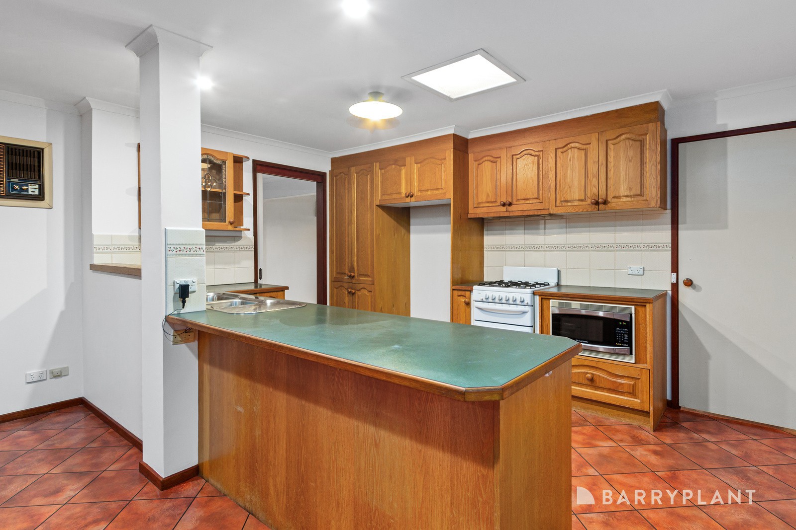 50 Torresdale Drive, Boronia, VIC 3155, Boronia - Thumbnail 2