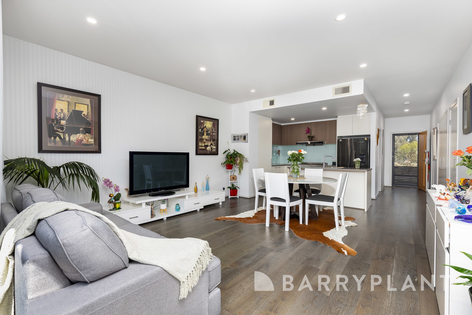 50 Umbrella Way, Point Cook, VIC 3030, Point Cook - Thumbnail 2