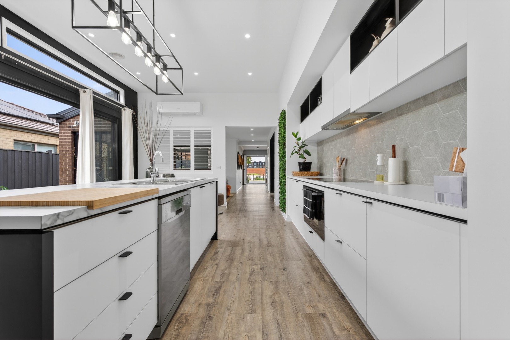50 Wavell Parade, Fraser Rise, VIC 3336, Fraser Rise - Thumbnail 7