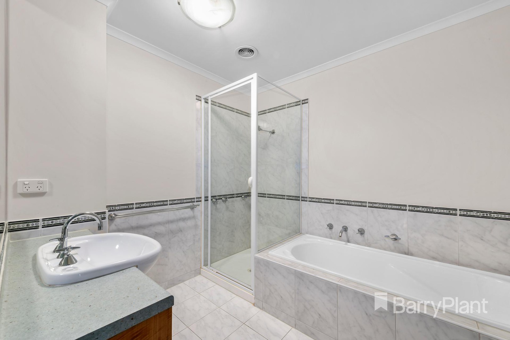 5001/2 Sovereign Point Court, Doncaster, VIC 3108, Doncaster - Thumbnail 4