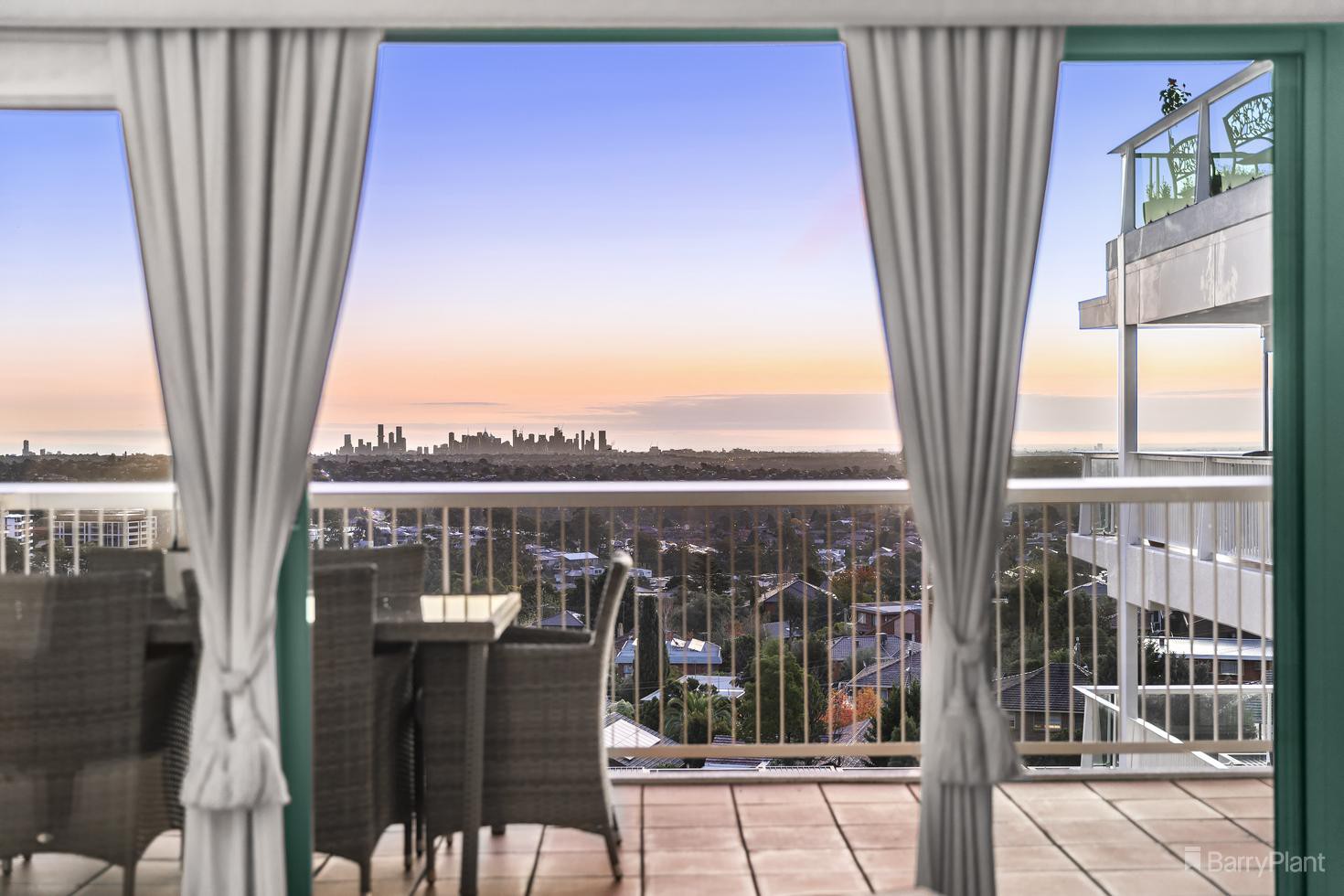 501/1 Sovereign Point Court, Doncaster, VIC 3108, Doncaster - Thumbnail 2