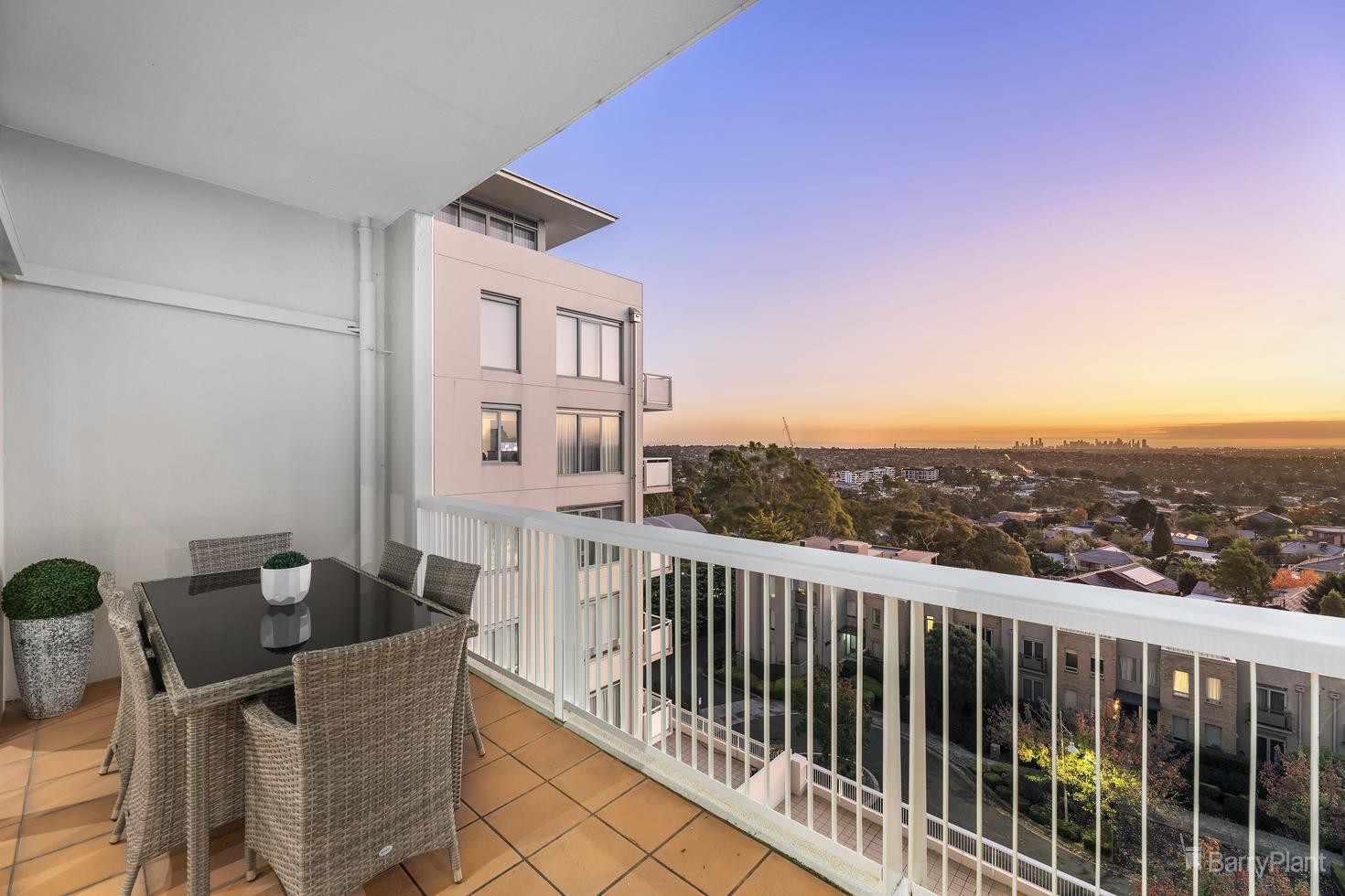 501/1 Sovereign Point Court, Doncaster, VIC 3108, Doncaster - Thumbnail 3