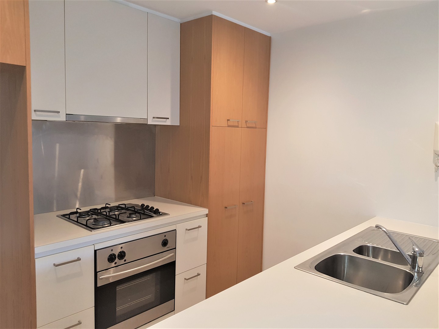 504/15 Caravel Lane, Docklands, VIC 3008, Docklands - Thumbnail 2