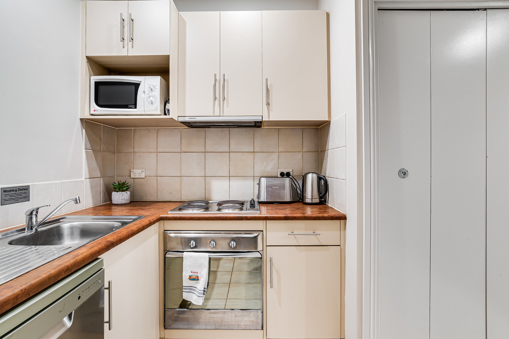 504/88 Frome Street, Adelaide, SA 5000, Adelaide - Thumbnail 5