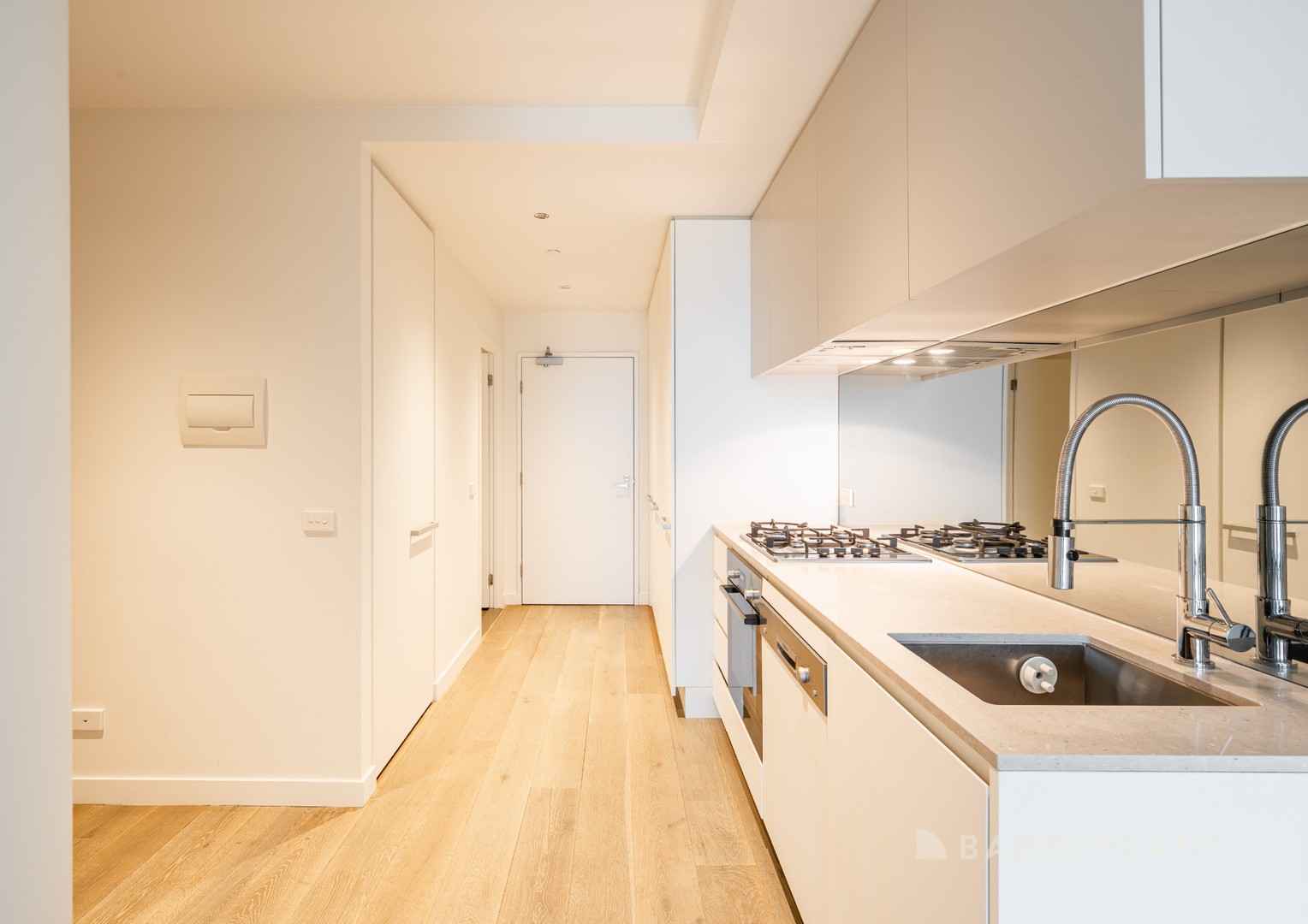 509/19 Russell Street, Essendon, VIC 3040 - Thumbnail 2 - 07/08/2024