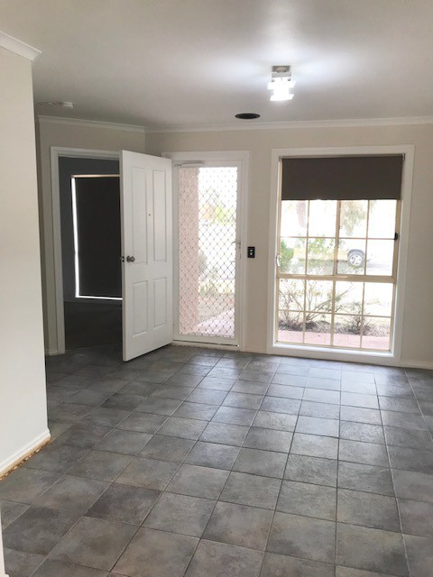 51 Almands Avenue, Roxburgh Park, VIC 3064, Roxburgh Park - Thumbnail 4
