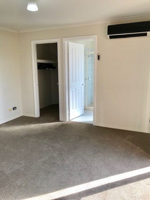 51 Almands Avenue, Roxburgh Park, VIC 3064, Roxburgh Park - Thumbnail 6