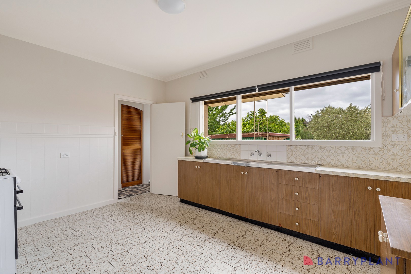 51 Barry Street, Reservoir, VIC 3073, Reservoir - Thumbnail 3