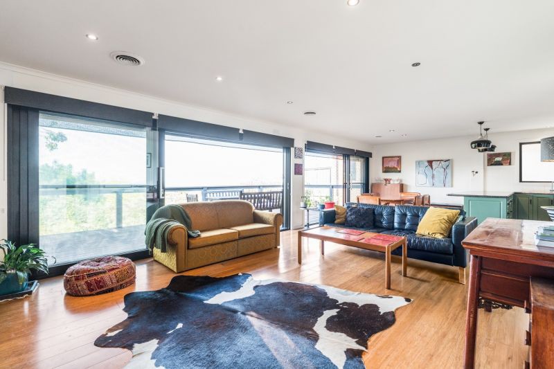 51 Culzean Cr, Highton, VIC 3216, Highton - Thumbnail 3