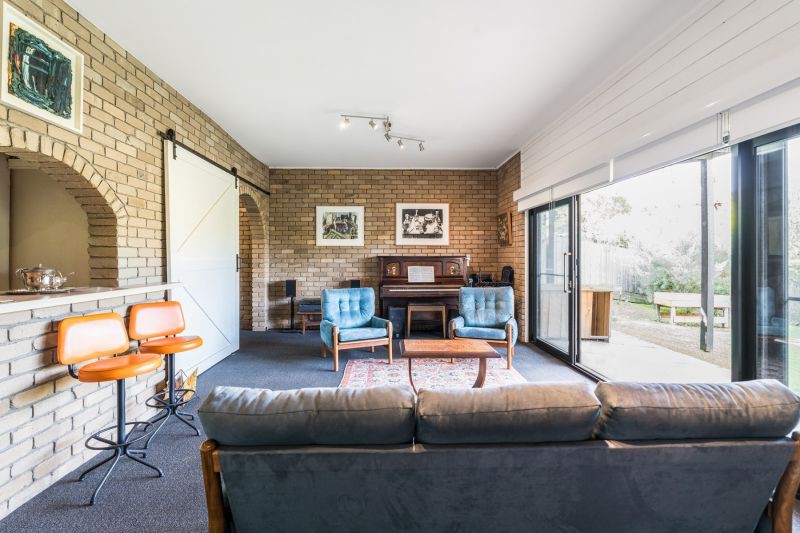 51 Culzean Cr, Highton, VIC 3216, Highton - Thumbnail 4