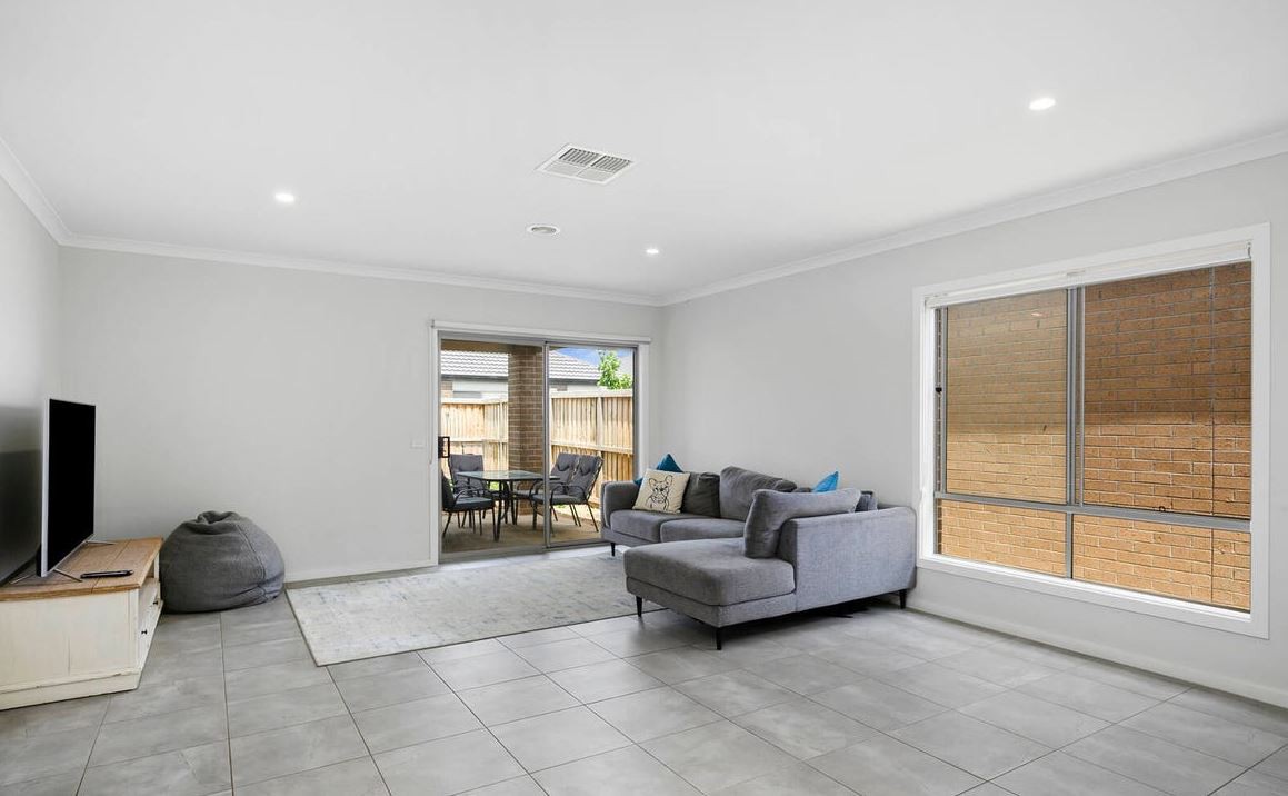 51 Deveraux Way, Charlemont, VIC 3217, Charlemont - Thumbnail 4