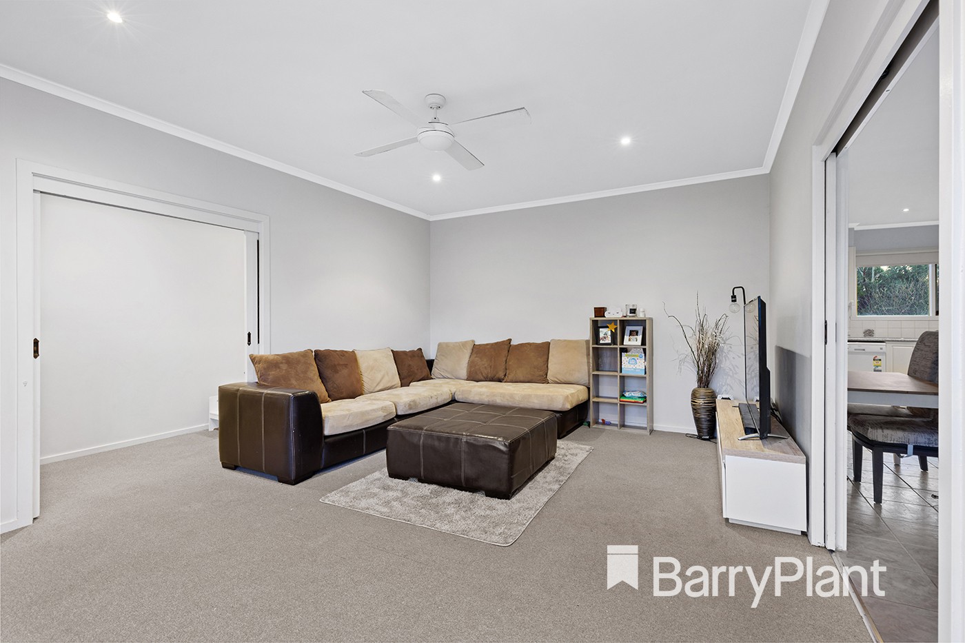 51 Esther Crescent, Mooroolbark, VIC 3138, Mooroolbark - Thumbnail 4