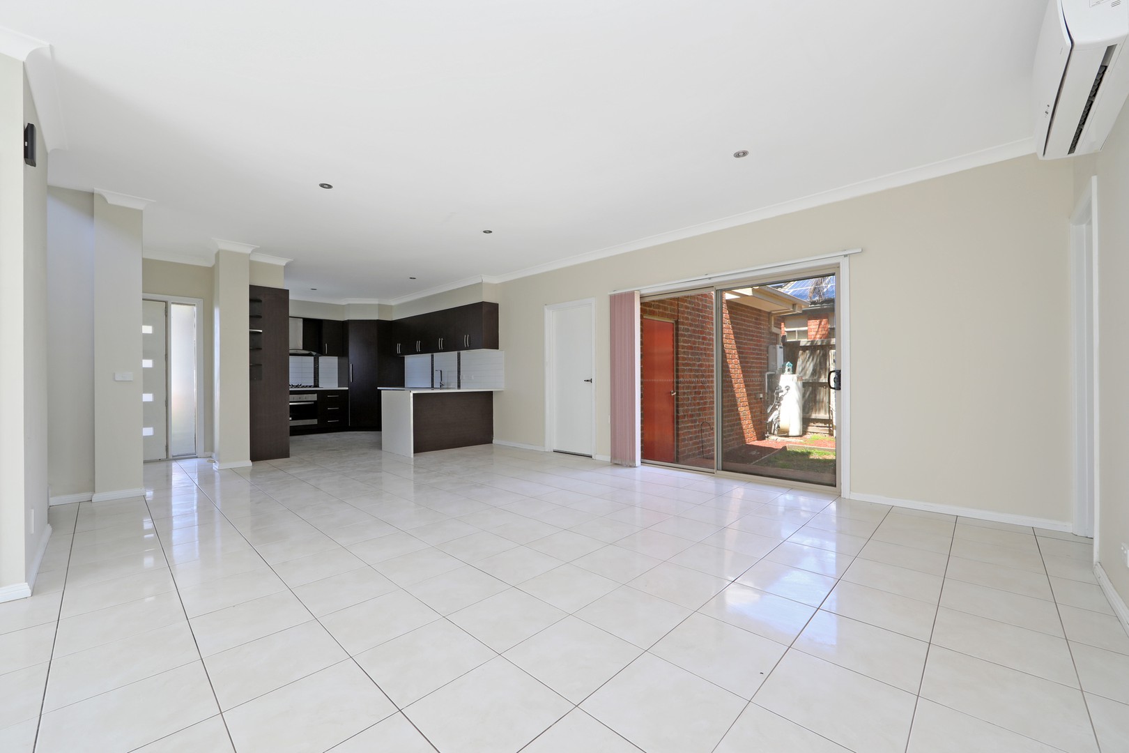 51 Eucumbene Drive, Berwick, VIC 3806, Berwick - Thumbnail 3