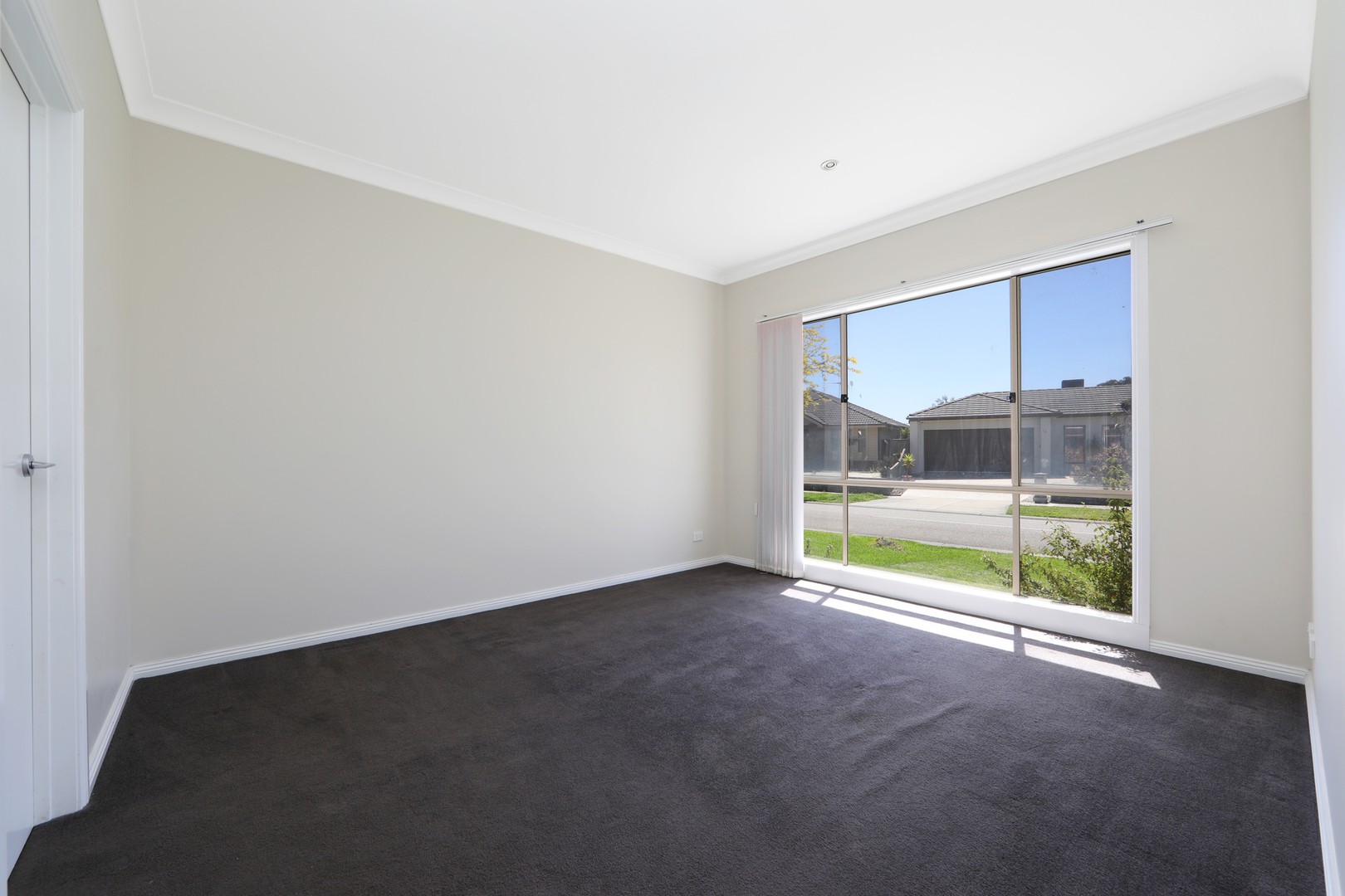 51 Eucumbene Drive, Berwick, VIC 3806, Berwick - Thumbnail 5