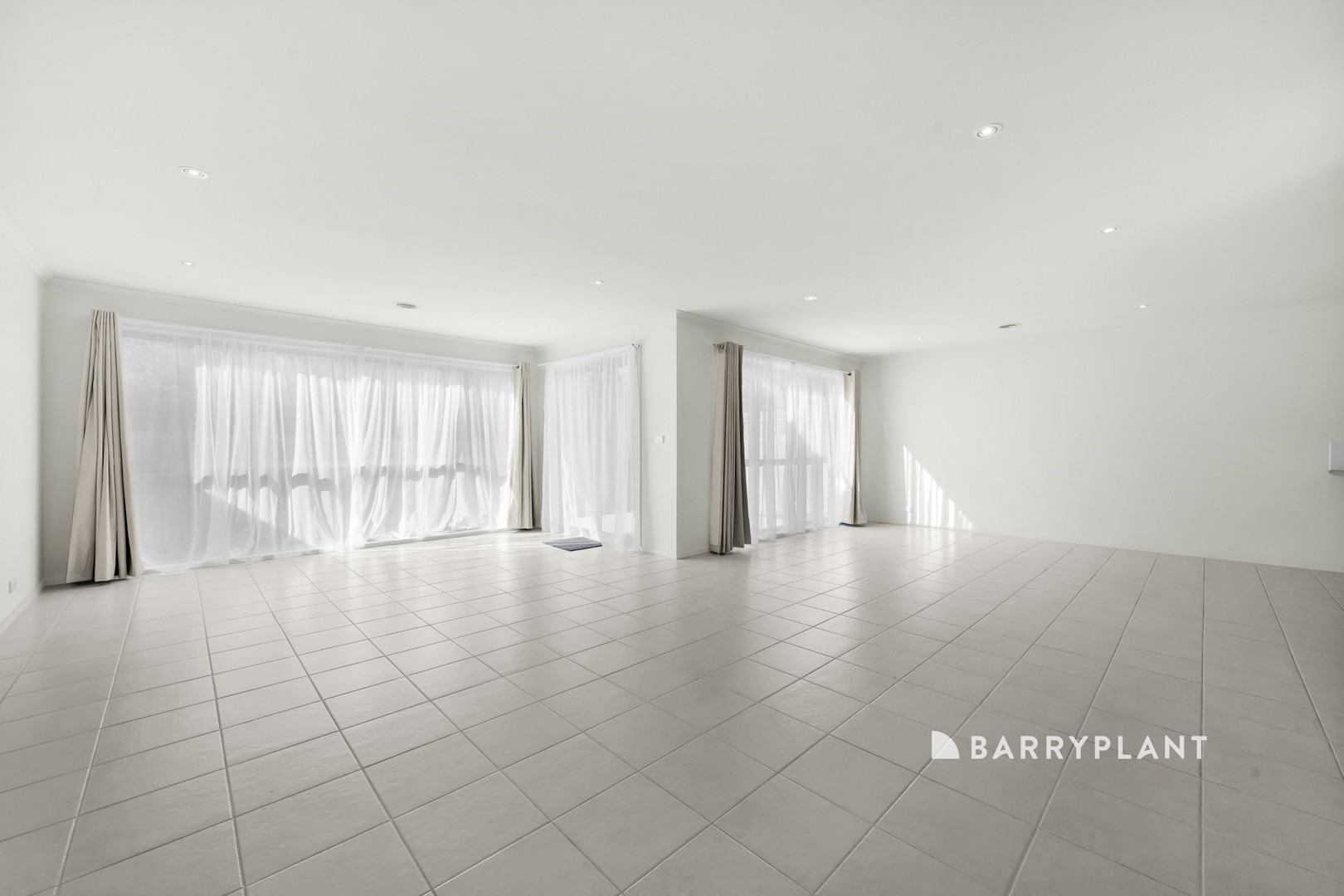 51 Golden Grove Drive, Narre Warren South, VIC 3805, Narre Warren South - Thumbnail 4
