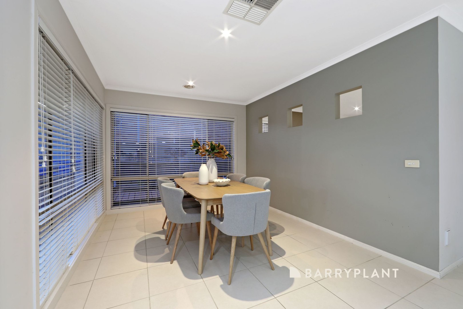 51 Jubilee Drive, Rowville, VIC 3178, Rowville - Thumbnail 3