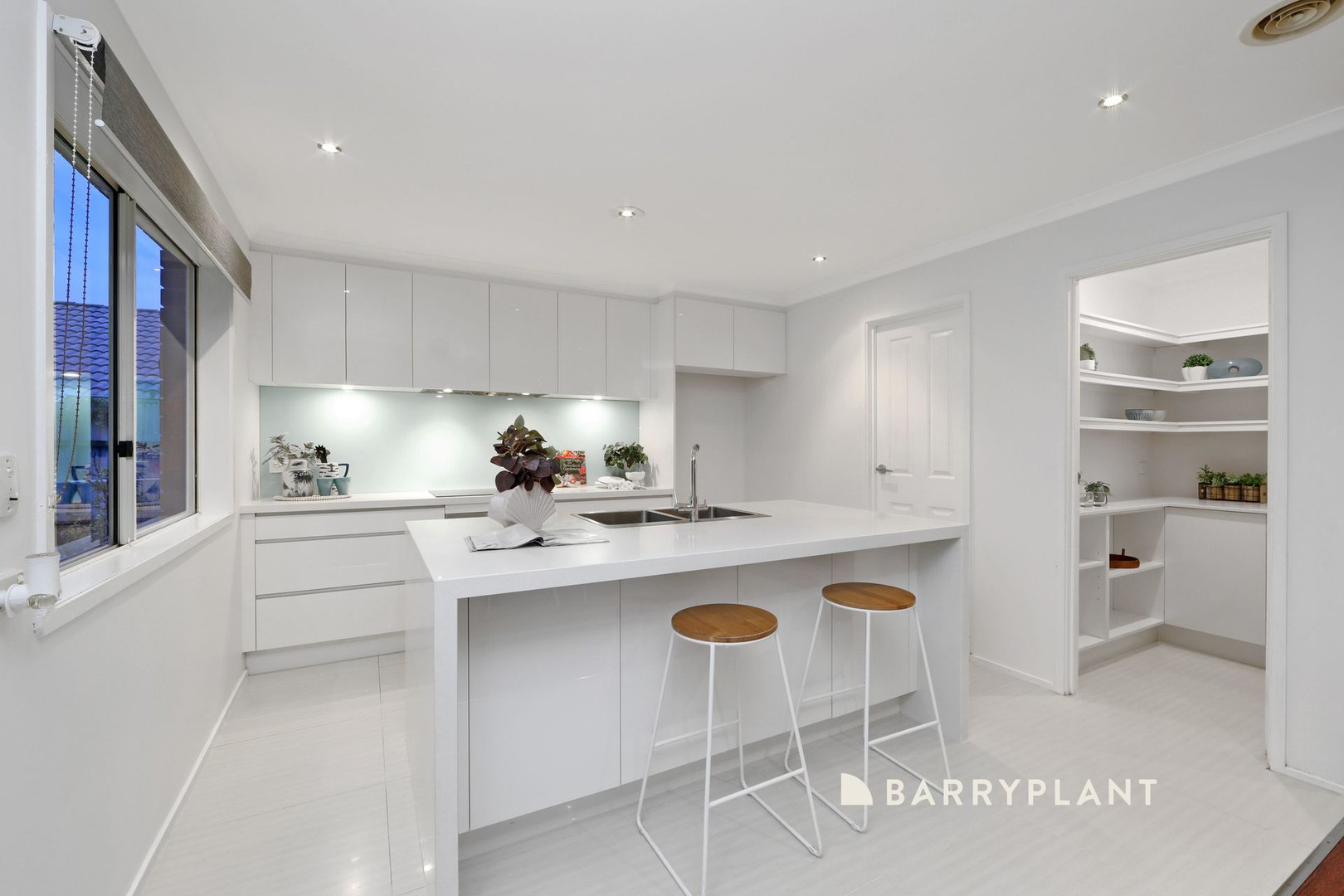 51 Lambourne Avenue, Rowville, VIC 3178, Rowville - Thumbnail 2