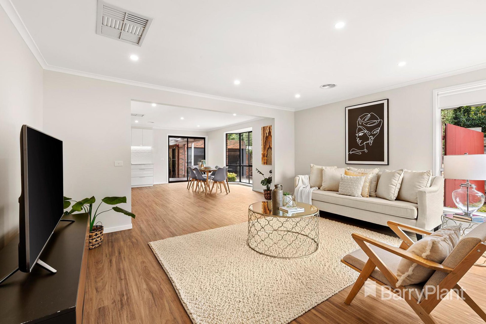 51 Madigan CrescentMill Park, VIC 3082, Mill Park - Thumbnail 2