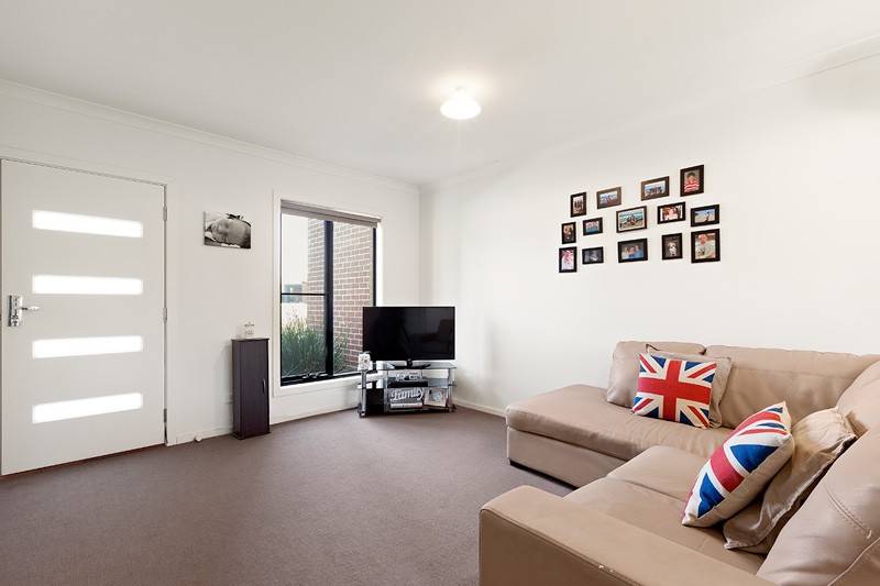 51 Mc Cubbin WayMernda, VIC 3754  - Leased, Mernda - Thumbnail 4