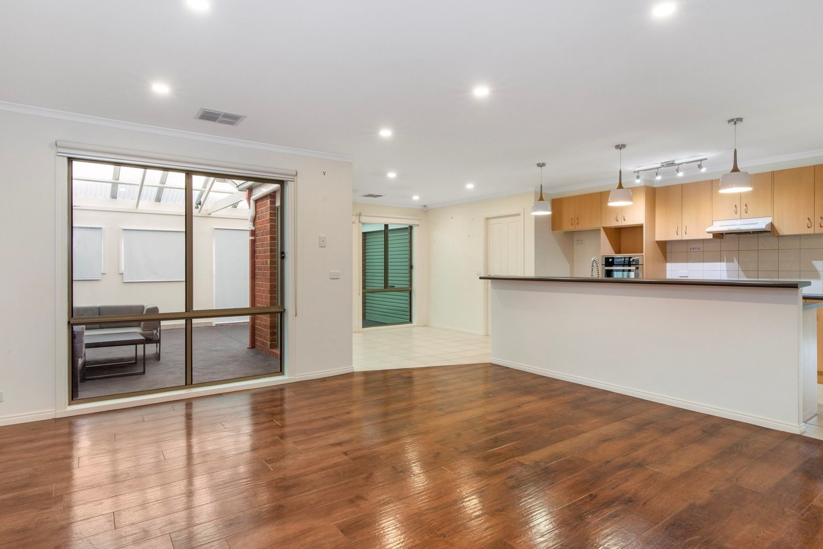 51 Middleham CloseCranbourne West, VIC 3977, Cranbourne West - Thumbnail 4