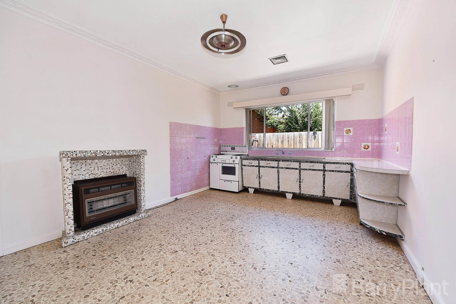 51 Sutherland Street, Brunswick, VIC 3056 - Thumbnail 2 - 13/12/2021
