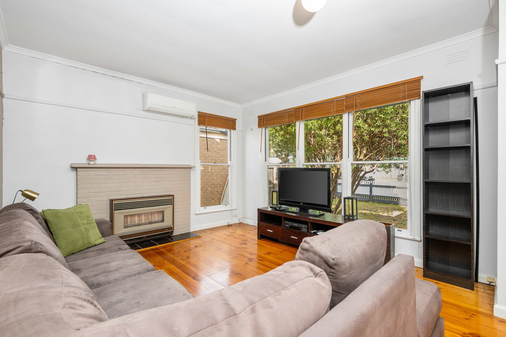 51 Swallow Crescent, Norlane, VIC 3214 - Thumbnail 2 - 14/03/2025