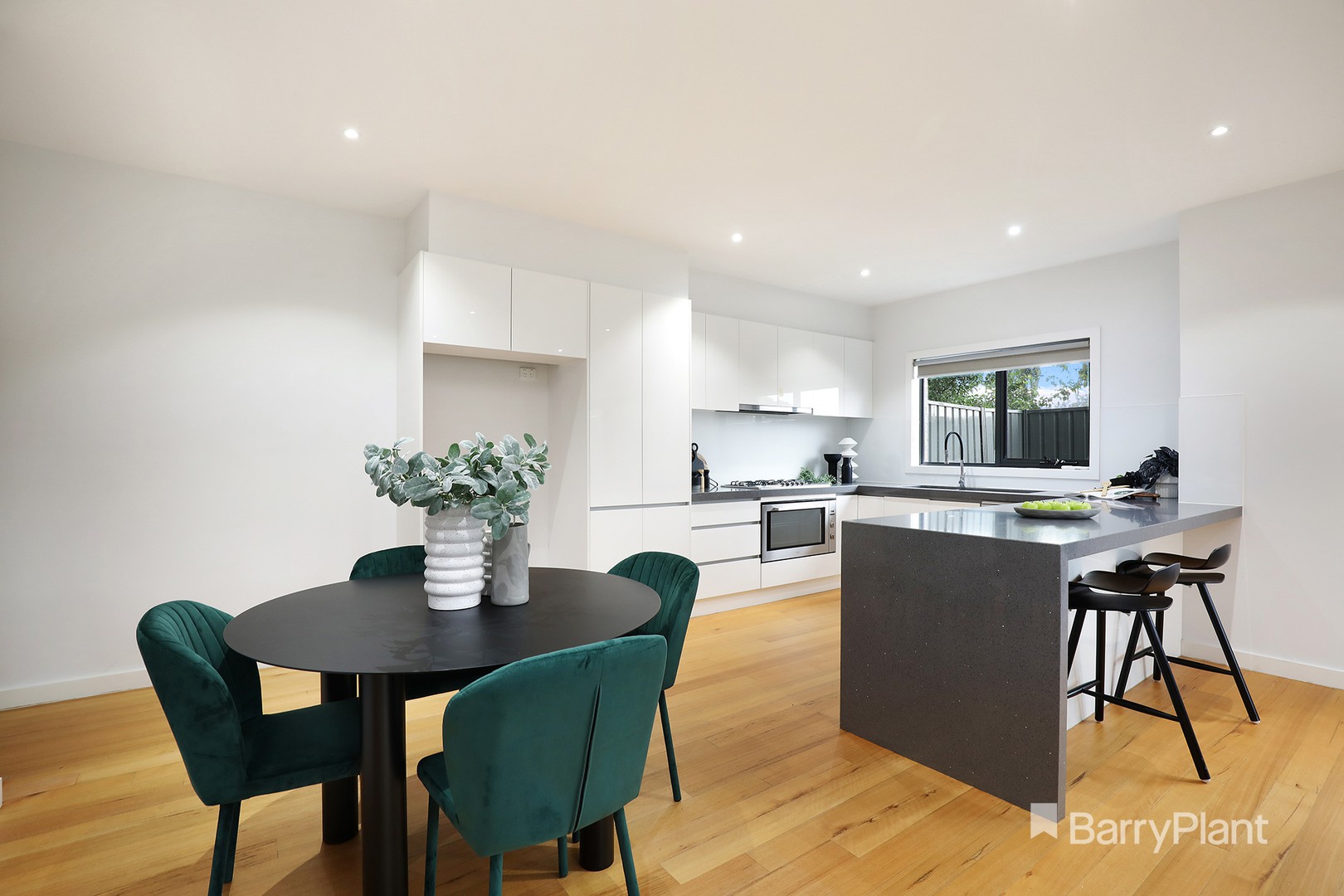 51 Tarana Avenue, Glenroy, VIC 3046, Glenroy - Thumbnail 4