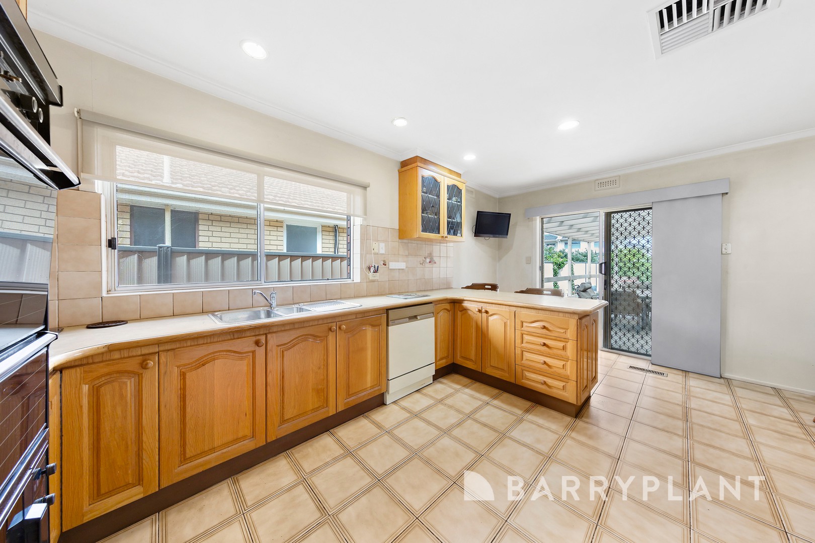 51 Taylors Road, St Albans, VIC 3021, St Albans - Thumbnail 7