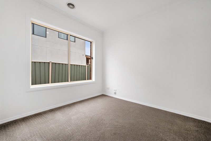 51 The Crescent, Point Cook, VIC 3030 - Thumbnail 2 - 23/07/2026