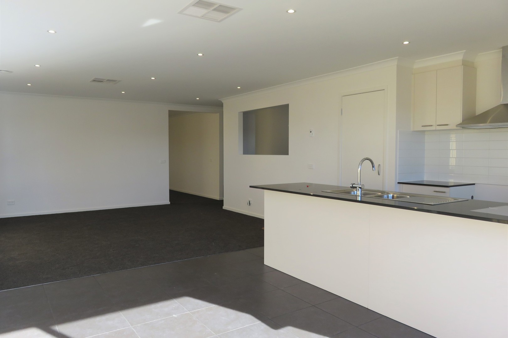 51 Warmbrunn Drive, Berwick, VIC 3806, Berwick - Thumbnail 5